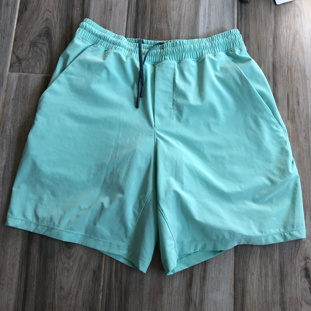 Lululemon Green Blue Athletic Shorts with Liner Size Medium